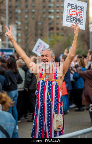 South Bronx, Vereinigte Staaten. 31. März 2016. Bernie Sanders, eine Zukunft zu glauben - South Bronx Rallye Credit: Erik Mc Gregor/Pacific Press/Alamy Live-Nachrichten Stockfoto