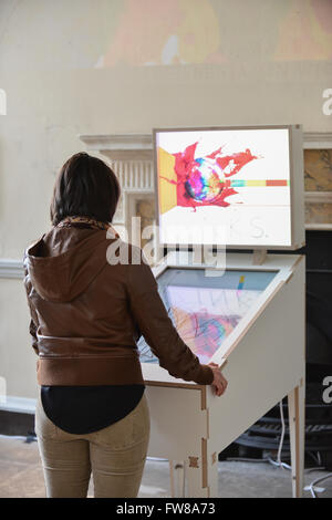 Somerset House, London, UK. 1. April 2016. "Jetzt spielen" kehrt in Somerset House fLondon Games Festival Stockfoto