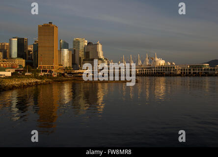 Downtown Vancouver, b.c., bei Sonnenaufgang auf Samstag, 9. Mai 2015. Stockfoto