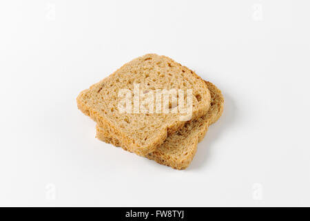 zwei Scheiben Vollkornbrot Stockfoto