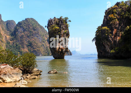 Ko Tapu oder James Bond Island, Thailand. Land-Mark-Tourismus in Thailand. Stockfoto