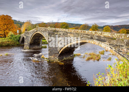 Pont Fawr Brücke über den Fluss Conwy bei Romanum, Conwy, Wales, Vereinigtes Königreich, Europa ein 17. Jahrhundert Stein. Stockfoto