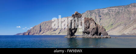 Las Playas Bay mit dem Rock arch Roque de Bonanza, El Hierro, Kanarische Inseln, Spanien Stockfoto