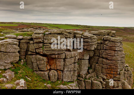 Granitfelsen an Pordenack Stelle in der Nähe von Endland, Cornwall, England, UK Stockfoto