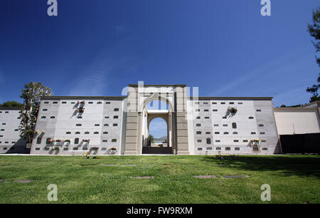 Berühmtheit, die letzten Ruhestätten - Forest Lawn Memorial Park Hollywood Hills: The Courts of Remembrance.  Mitwirkende: Allgemeine anzeigen wo: Los Angeles, California, Vereinigte Staaten von Amerika als: 1. März 2016 Stockfoto