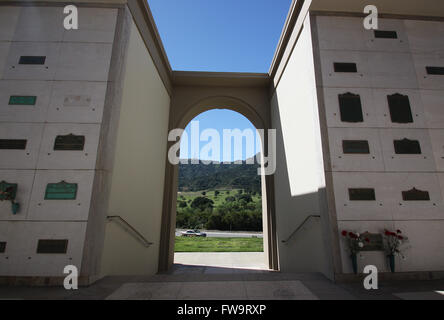 Berühmtheit, die letzten Ruhestätten - Forest Lawn Memorial Park Hollywood Hills: The Courts of Remembrance.  Mitwirkende: Allgemeine anzeigen wo: Los Angeles, California, Vereinigte Staaten von Amerika als: 1. März 2016 Stockfoto