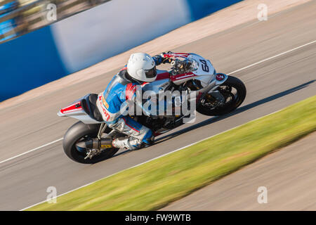 BSB Superbikes test Tag im britischen Donington Race Track, Leicestershire, UK. Stockfoto