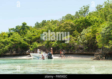 Touristen, die Ile Aux Aigrettes vor der südöstlichen Küste von Mauritius. Stockfoto