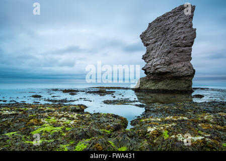 Felsformation im Jurrassic Küste Strand in Dorset, UK, Langzeitbelichtung Stockfoto