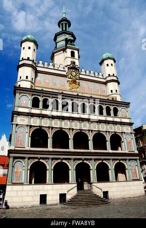 Poznan, Polen: Renaissance aus dem 16. Jahrhundert Rathaus (Ratusz) auf dem Marktplatz Rynek Stockfoto