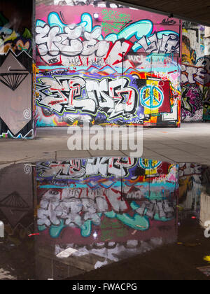 Southbank Skatepark graffiti Stockfoto