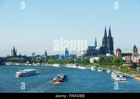 Köln, Blick von der Zoobrücke Stockfoto