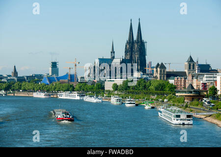 Köln, Blick von der Zoobrücke Stockfoto