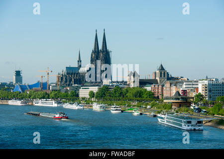 Köln, Blick von der Zoobrücke Stockfoto