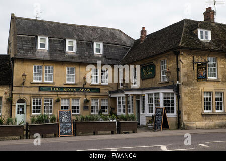 Melksham, Wiltshire England UK Kings Arms Pub Stockfoto