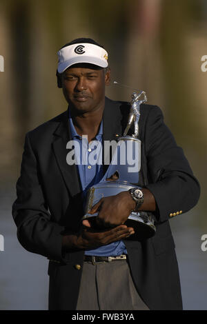 Orlando, FL, USA. 18. März 2007. Vijay Singh nach dem Gewinn der Arnold Palmer Invitational in Bay Hill Club und Lodge am 18. März 2007 in Orlando, Florida.ZUMA Presse/Scott A. Miller © Scott A. Miller/ZUMA Draht/Alamy Live News Stockfoto