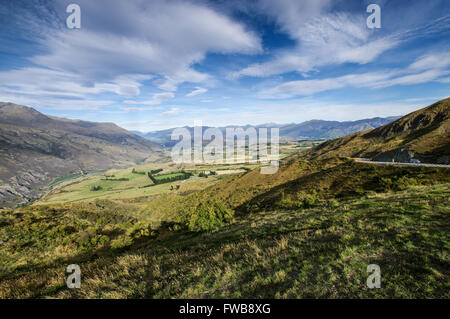 Ansicht von Queenstown aus Crown Range Road, New Zealand Stockfoto