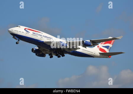 British Airways Boeing 747-400 G-CIVV ausgehend von London Heathrow Airport, Großbritannien Stockfoto