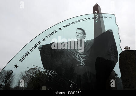 Letzte Ruhestätte für österreichische Sänger Falco aka Johann Hölzl am Wiener Zentralfriedhof Friedhof.  Mitwirkende: Falco wo: Wien, Deutschland bei: 2. März 2016 Stockfoto