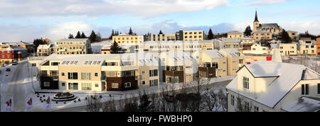 Winter Blick über Stadt Borgarnes, Western Region von Island. Stockfoto