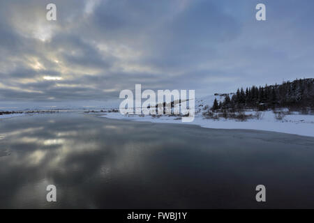 Winter Schnee Blick über Pingvellir Nationalpark, UNESCO-Weltkulturerbe, Süd-West-Island, Europa. Stockfoto