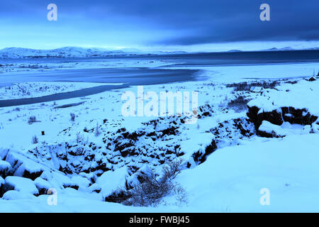 Winter Schnee Blick über Pingvellir Nationalpark, UNESCO-Weltkulturerbe, Süd-West-Island, Europa. Stockfoto