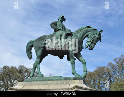 Das Redvers Buller-Denkmal. Eine bronzene Reiterstatue von General Sir Redvers Henry Buller von Adrian Jones, Exeter, Devon Stockfoto