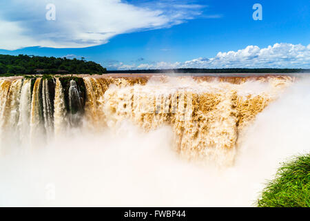 Iguazu Wasserfälle, wurde dieses Bild auf der argentinischen Seite aufgenommen. Stockfoto