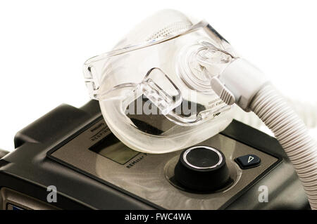 Philips Respironics System ein CPAP-Gerät mit einer Ansicht der Amara-Maske Stockfoto