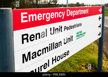 Melden Sie an die Notaufnahme (Unfall und Notfall, A&E) und dem Macmillan Cancer Care-Gerät Stockfoto