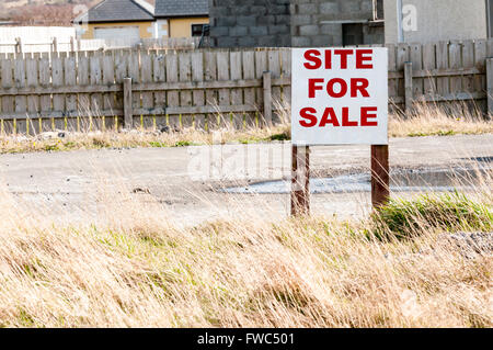 Melden Sie sich für eine Baustelle zum Verkauf. Stockfoto