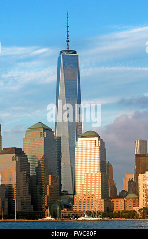 Sonnenuntergang - ein Handelszentrum, formal bekannt als Freedom Tower-World Trade Center in New York City, Vereinigte Staaten von Amerika 2013. Stockfoto