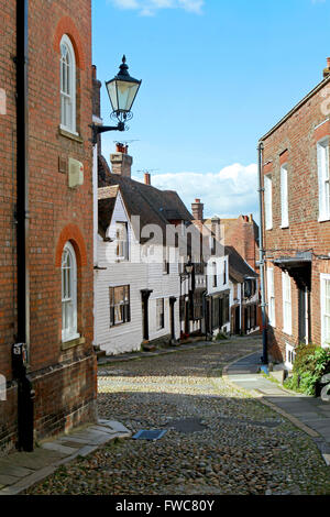 Gepflasterte Straße in Rye, East Sussex, Großbritannien. Stockfoto