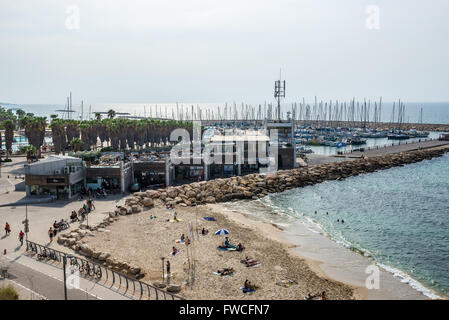 Marina, gesehen vom Gehweg in The Independence Park (Gan ha-Atsmaut) in der Stadt Tel Aviv, Israel Stockfoto