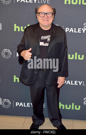 Beverly Hills, Kalifornien. 1. April 2016. Danny DeVito nimmt ein Abend mit "Always Sunny In Philadelphia bei The Paley Center for Media am 1. April 2016 in Beverly Hills, Kalifornien ist es". © Dpa/Alamy Live-Nachrichten Stockfoto