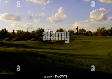 Fort Mcdowell, Arizona, USA. 2. April 2012. Fort McDowell, Arizona; 25. Oktober 2006 Â Loch Nr. 7 auf We-Ko-Pa Golfclub Cholla Kurs in Fort McDowell, ARIZ ZUMA PRESS/Scott A. Miller © Scott A. Miller/ZUMA Draht/Alamy Live News Stockfoto