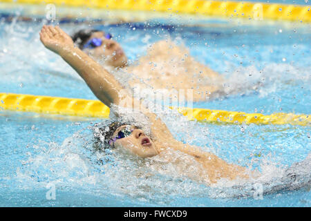 (L-R) Kosuke Hagino, Daiya Seto, 4. April 2016 - Schwimmen: Japan Meisterschaft (JAPAN schwimmen 2016) Männer Schwimmen 400 m einzelnen Medley Wärmeregelung Tatsumi International Swimming Center in Tokio, Japan. (Foto von Shingo Ito/AFLO SPORT) Stockfoto