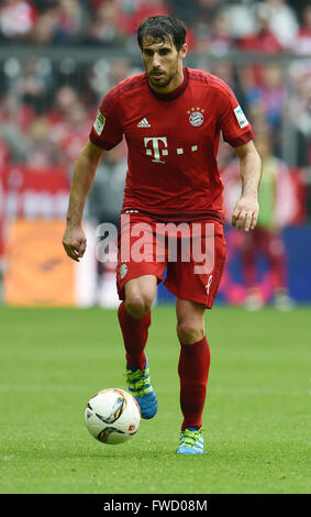 München, Deutschland. 2. April 2016. Bayern Javier Martínez in Aktion während der Fußball-Bundesliga match Bayern Munchen Vs Eintracht Frankfurt in München, Deutschland, 2. April 2016. Bayern München gewann 1: 0. Foto: Tobias Hase/Dpa/Alamy Live News Stockfoto