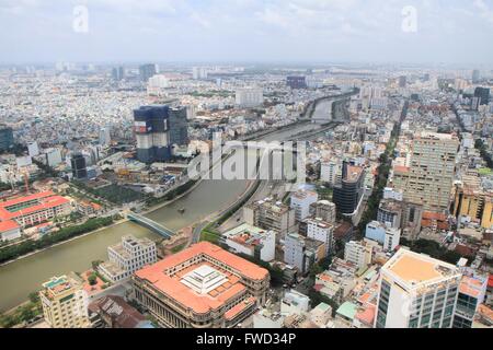 Luftaufnahme der Stadt von Bitexco Financial Tower, Saigon, Vietnam, Asien Stockfoto