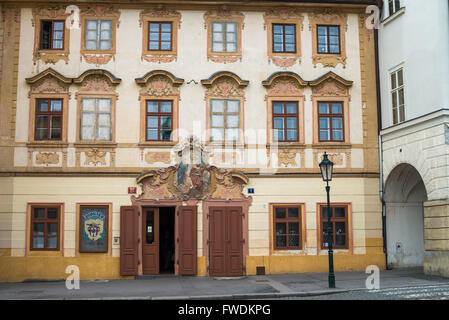 Restaurant U Cerneho Vola (der schwarze Ochse), Loretanska Straße, in der Nähe von Pragerburg, Prag, Tschechische Republik Stockfoto