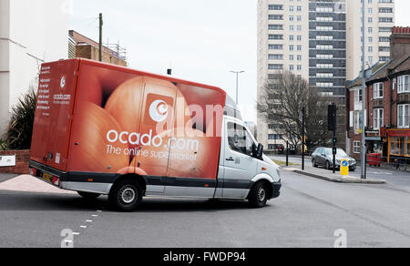 Ocado Ocado.com Online-Supermarkt einkaufen Lieferwagen in Brighton Stockfoto