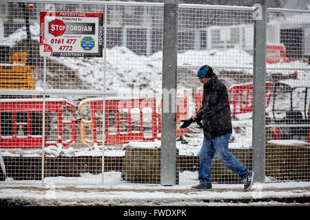 Warnzeichen für Stopfordian Sicherheitsfirma Stockport Cheshire im Besitz von Arran Coghlan Stockfoto