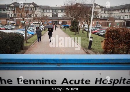 Oldham Royal Pennine akute Krankenhäuser NHS Vertrauen früher bekannt als Oldham und District General Hospital Coldhurst Bereich der Oldha Stockfoto