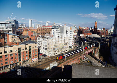 Manchester Skyline Oxford Road Station Palast Hotel Eisenbahnentwicklung Büroentwicklung Raum entwickelt, lassen Sie zu kleinen mediu Stockfoto