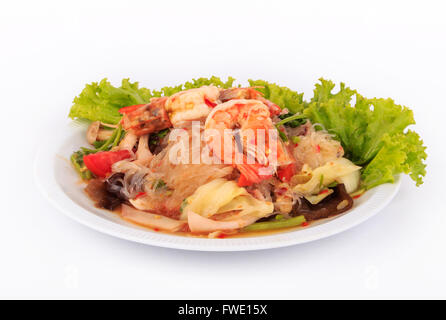 Pikante Meeresfrüchte-Salat. Thai Meeresfrüchtesalat & Gewürze. Stockfoto