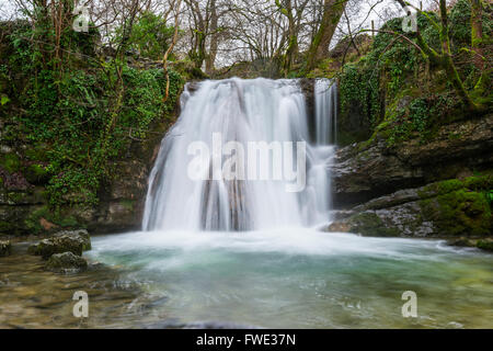 Janets Foss Wasserfall in der Nähe von Malham Cove in Yorkshire England UK Stockfoto