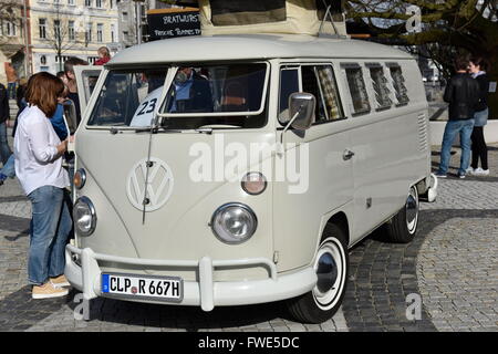 60 Jahre Volkswagen Transporter aus Hannover. Stockfoto