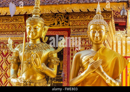 Goldenen Buddha-Statuen im Wat Doi Suthep Chiang Mai Thailand Stockfoto