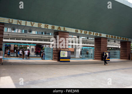 Der Haupteingang zu den Universal Studios auf der Insel Sentosa in Singapur. Stockfoto