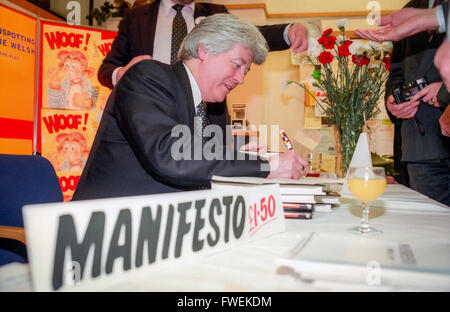 Dr. Alan Sked anlässlich eines ersten UKIP-Konferenzen in Redhill, Surrey. Stockfoto